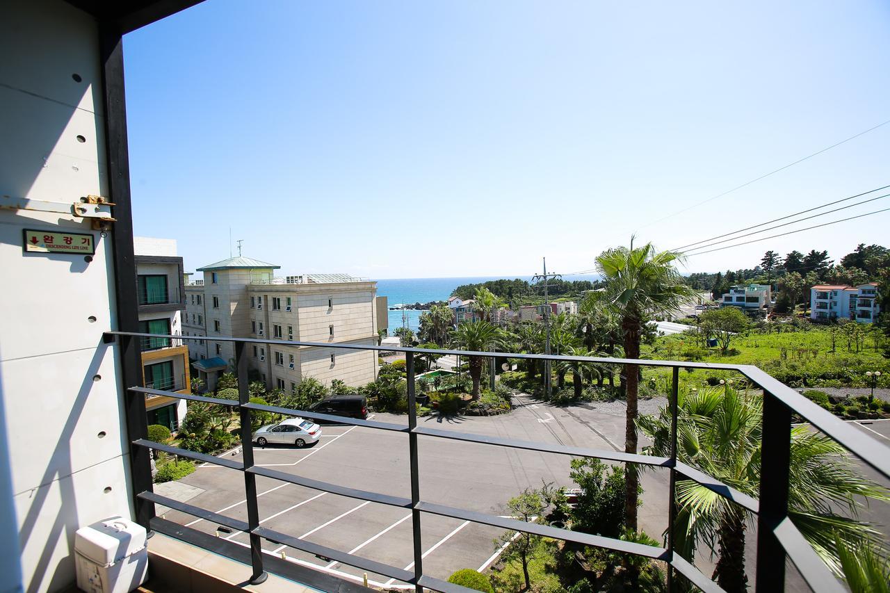 Seogwipo Port Avenue Hostel Exterior photo